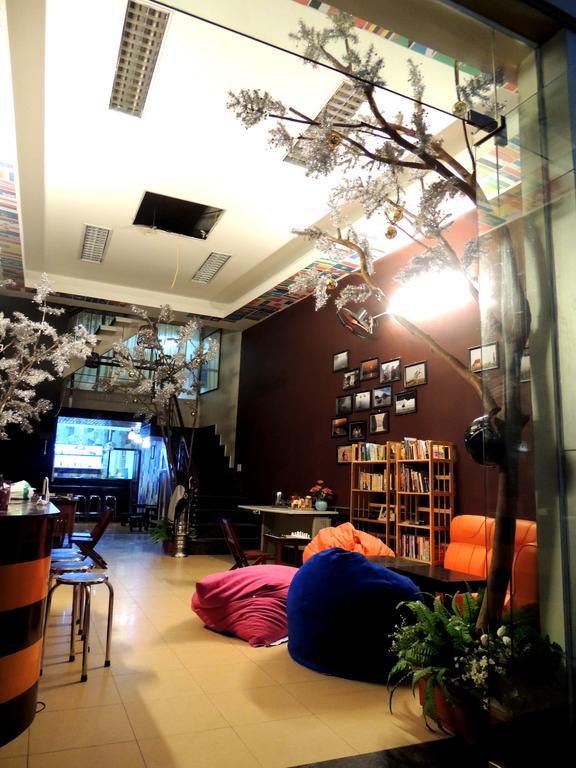 Halong Happy Hostel (Adults Only) Ha Long Exteriör bild