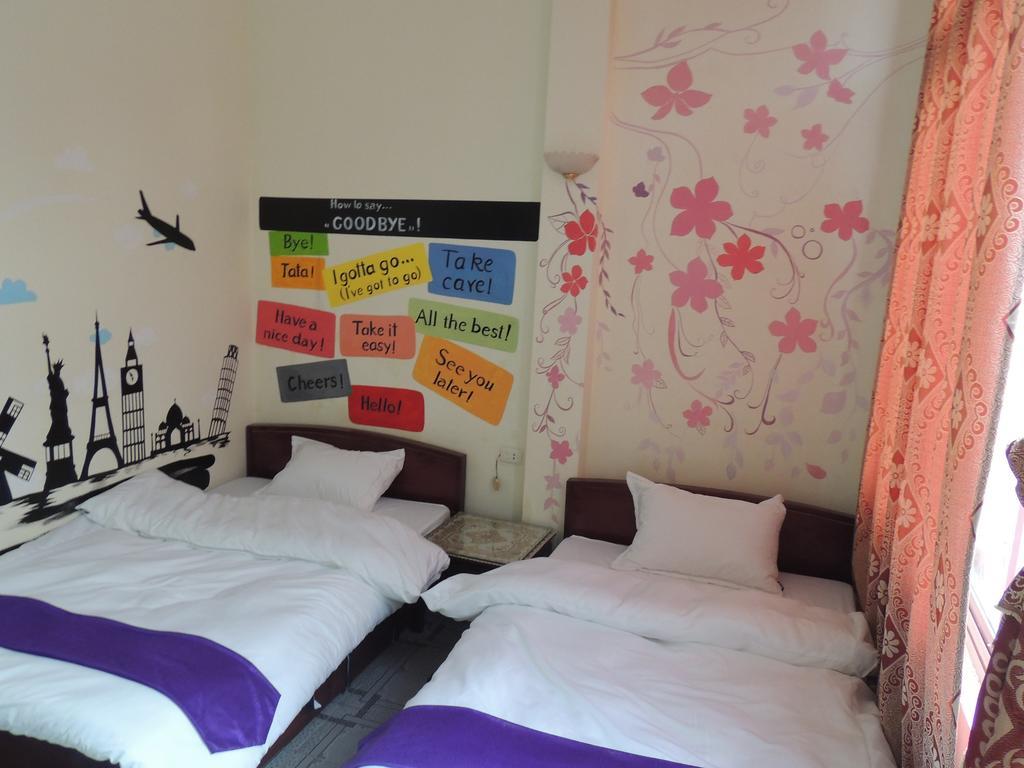 Halong Happy Hostel (Adults Only) Ha Long Exteriör bild