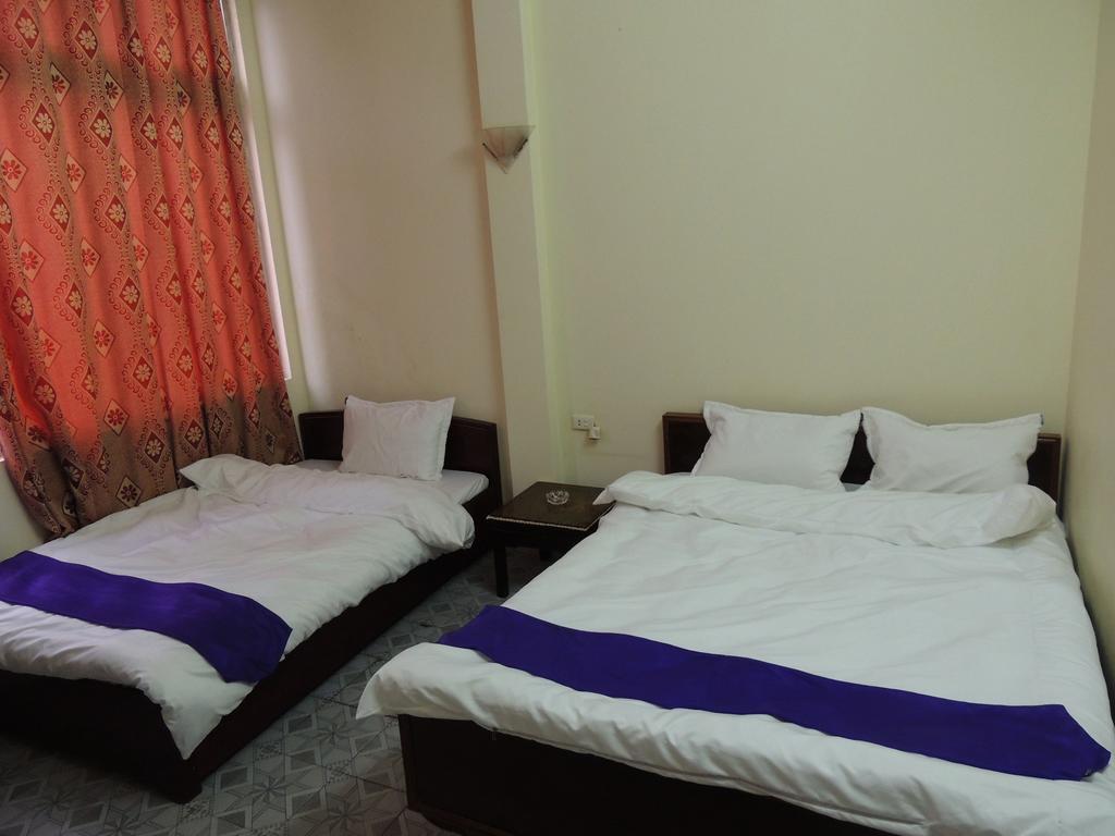 Halong Happy Hostel (Adults Only) Ha Long Exteriör bild