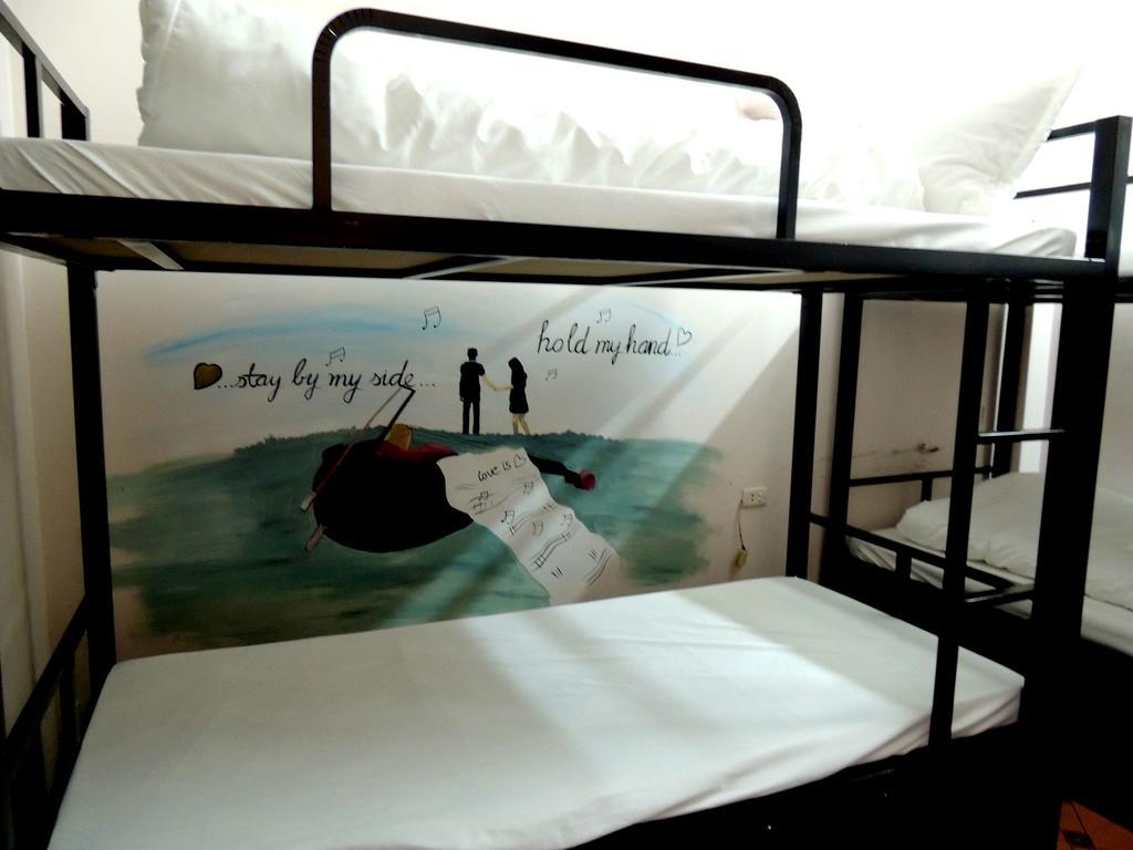 Halong Happy Hostel (Adults Only) Ha Long Exteriör bild