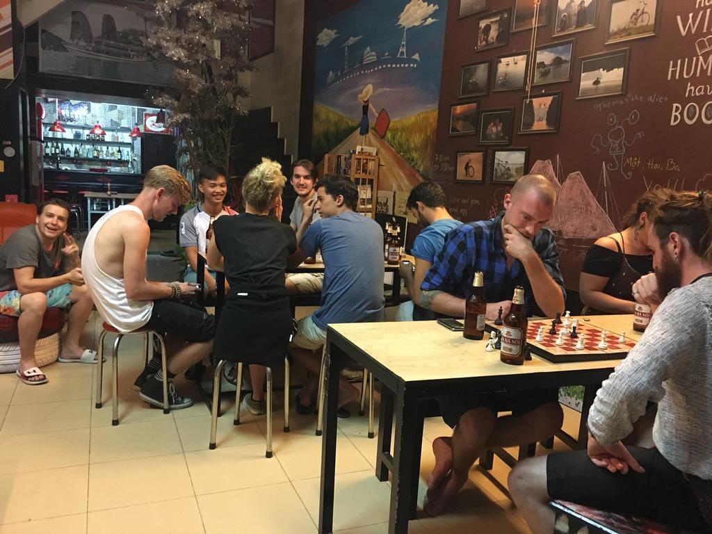 Halong Happy Hostel (Adults Only) Ha Long Exteriör bild