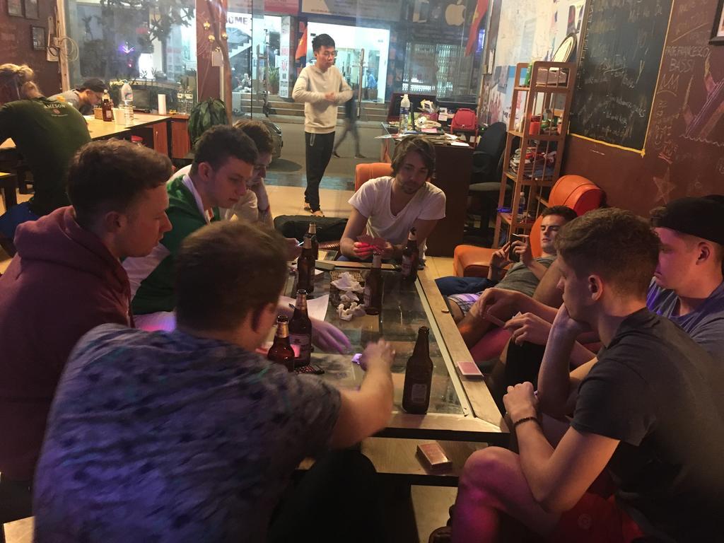 Halong Happy Hostel (Adults Only) Ha Long Exteriör bild