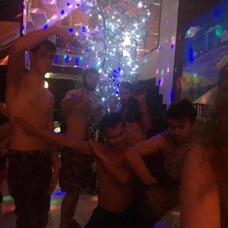 Halong Happy Hostel (Adults Only) Ha Long Exteriör bild